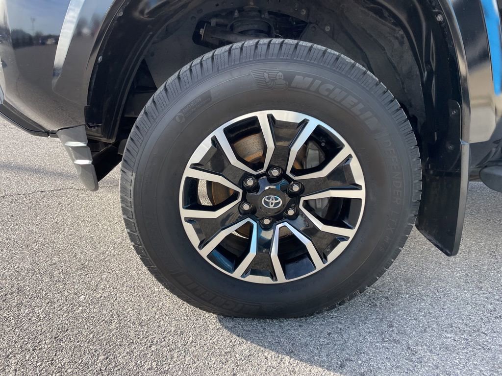 Used 2021 Toyota Tacoma TRD Sport w/ Technology Package image 55