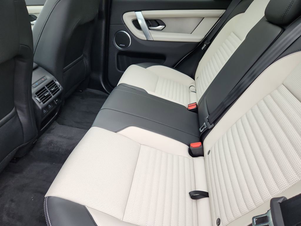 New 2026 Land Rover Discovery Sport Landmark AWD/4WD image 5