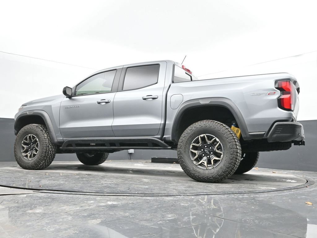 Used 2024 Chevrolet Colorado ZR2 w/ ZR2 Convenience Package III image 48