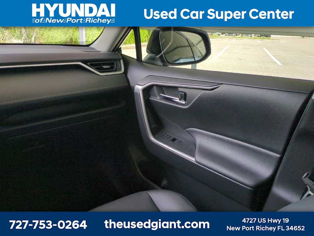 Used 2023 Toyota RAV4 XLE Premium FWD image 18