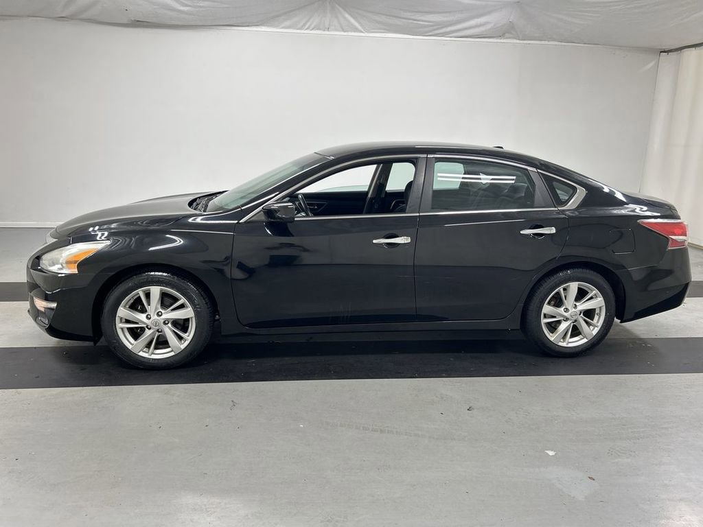 Used 2015 Nissan Altima 2.5 SV FWD image 6