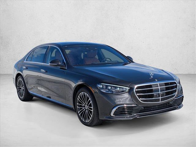 Used 2024 Mercedes-Benz S 580 4MATIC Sedan image 3