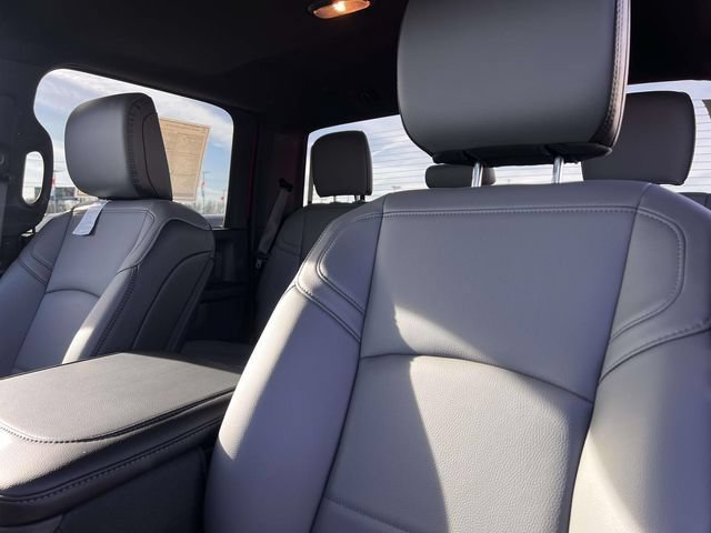 New 2026 RAM 2500 Tradesman w/ Chrome Appearance Group AWD/4WD image 24