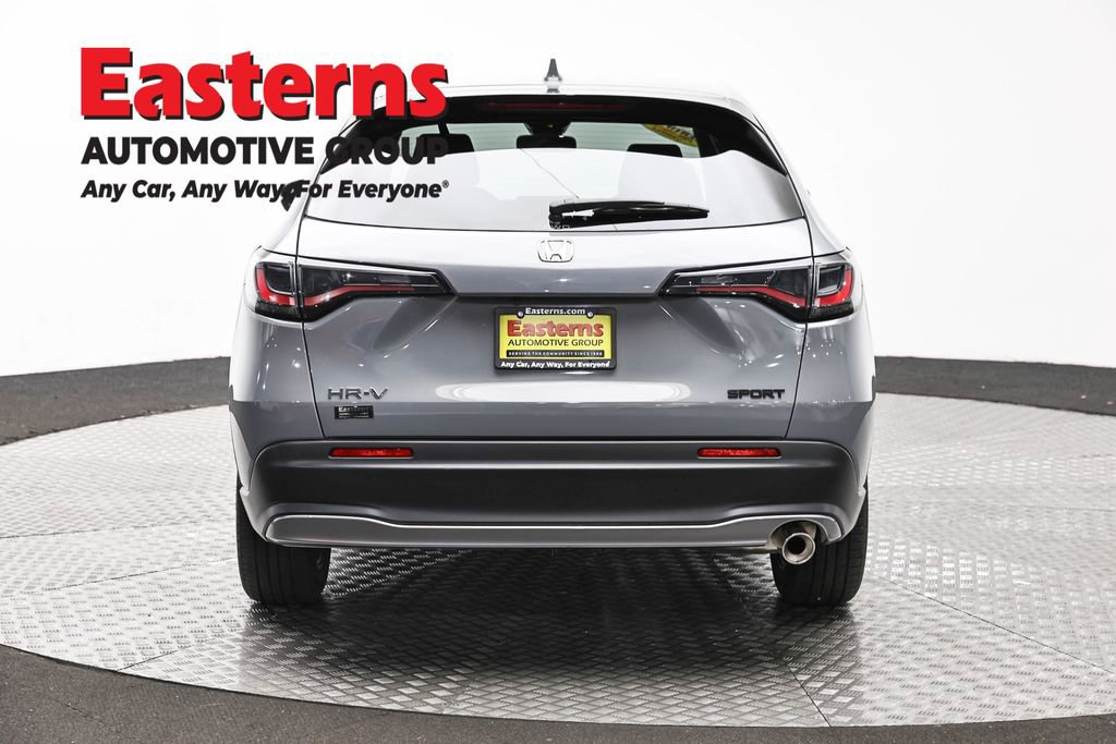 Used 2025 Honda HR-V Sport image 6