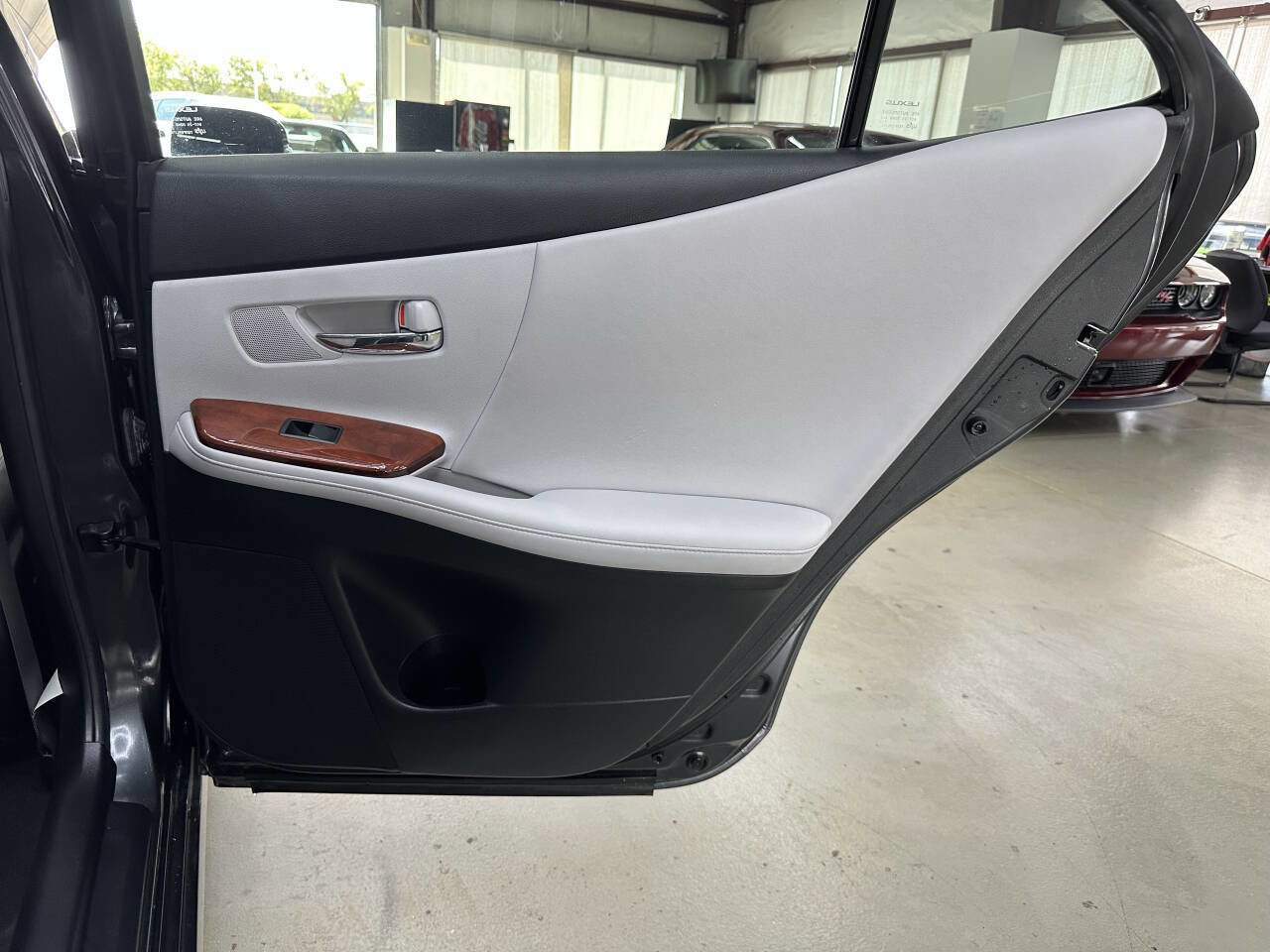 Used 2011 Lexus HS 250h image 14