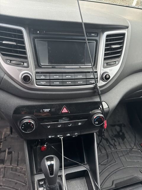 Used 2017 Hyundai Tucson SE image 19