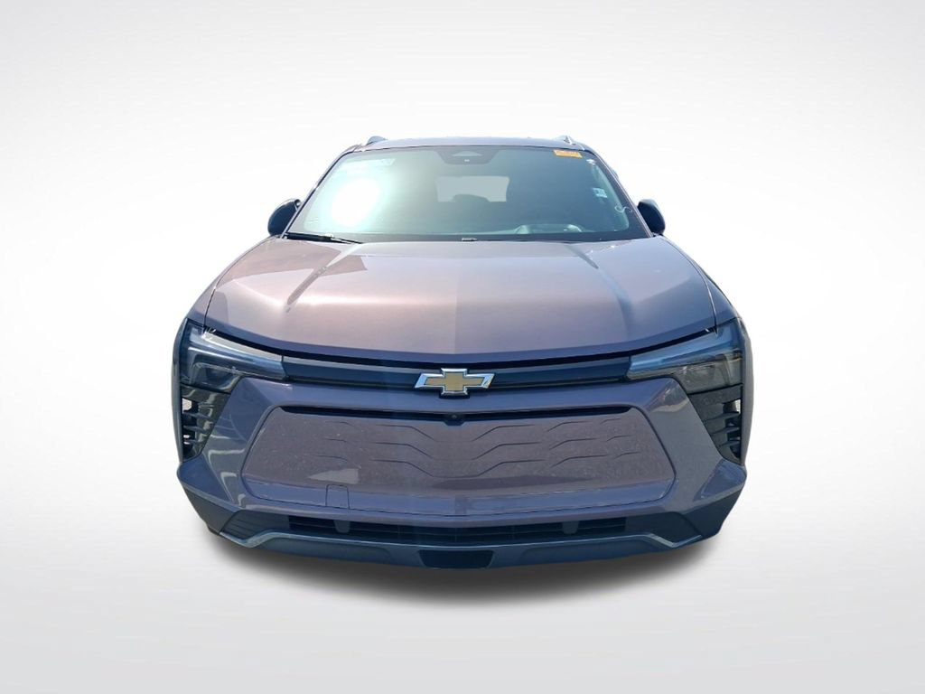 Used 2024 Chevrolet Blazer EV LT AWD/4WD image 2