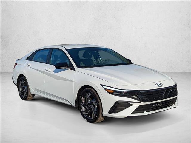 New 2025 Hyundai Elantra SEL image 6
