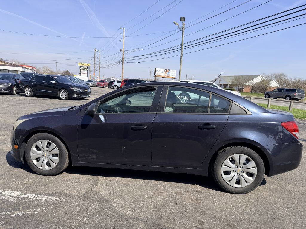 Used 2014 Chevrolet Cruze LS FWD image 3