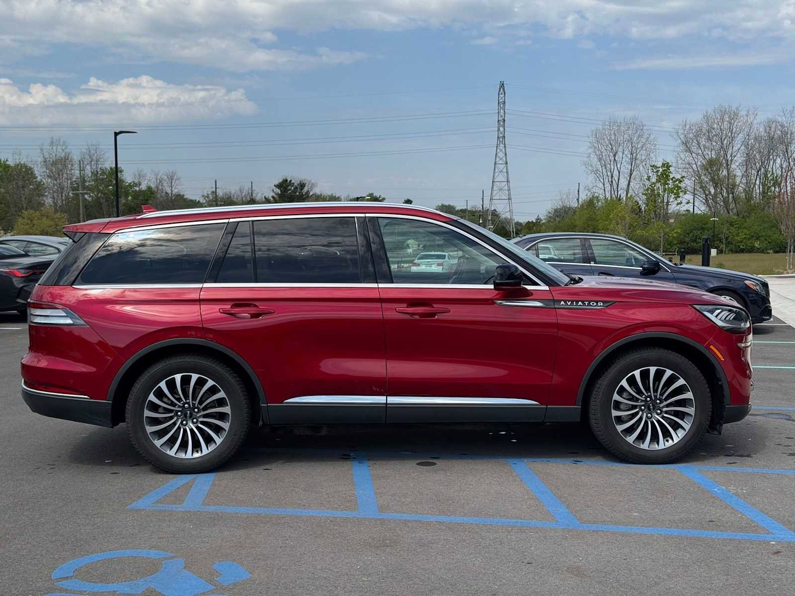 Used 2020 Lincoln Aviator Reserve w/ Equipment Group 201A AWD/4WD image 8