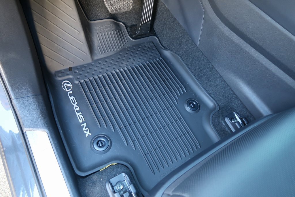 Used 2025 Lexus NX 250 FWD w/ Premium Package image 13