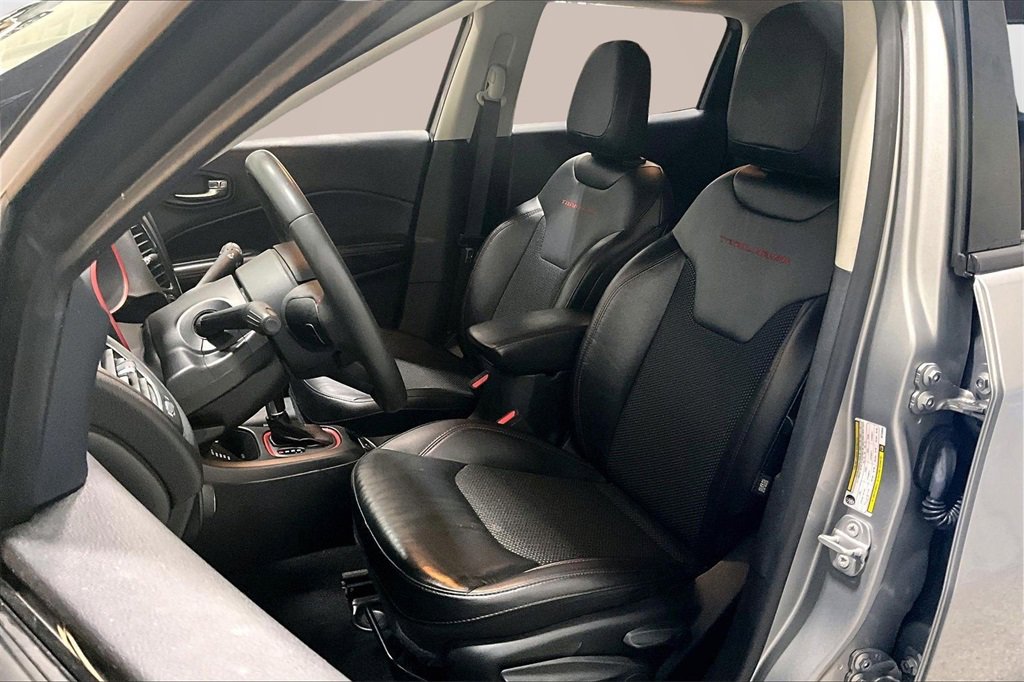 Used 2021 Jeep Compass Trailhawk image 21