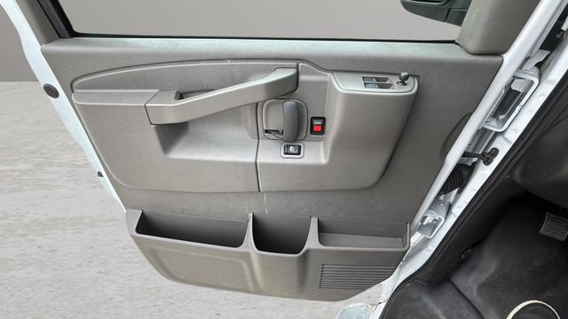 Used 2024 Chevrolet Express 2500 w/ Driver Convenience Package RWD image 19