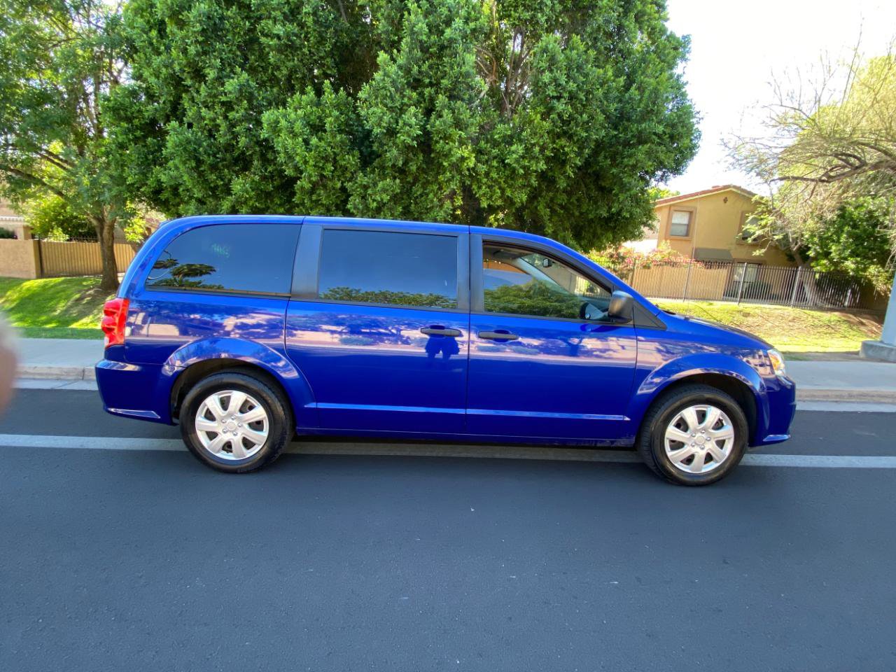 Used 2019 Dodge Grand Caravan SE FWD image 8