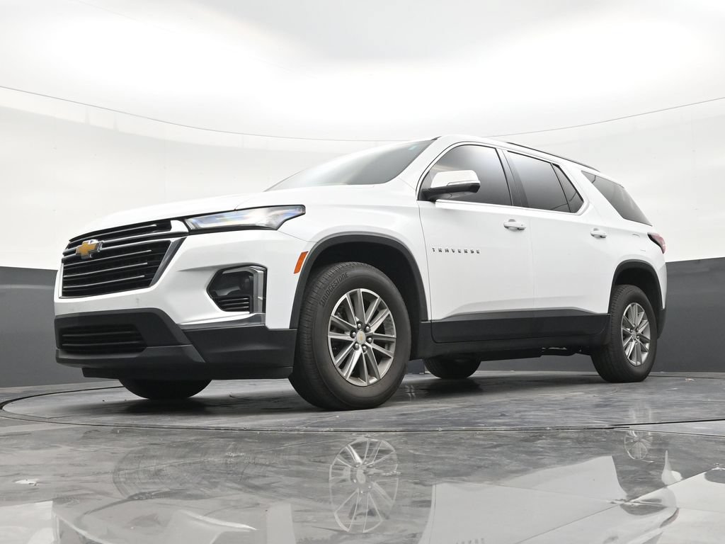 Used 2023 Chevrolet Traverse LT FWD image 19