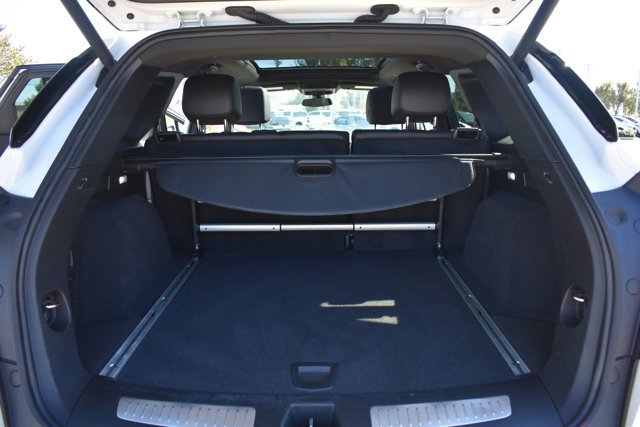 Used 2025 Cadillac XT5 Premium Luxury image 18