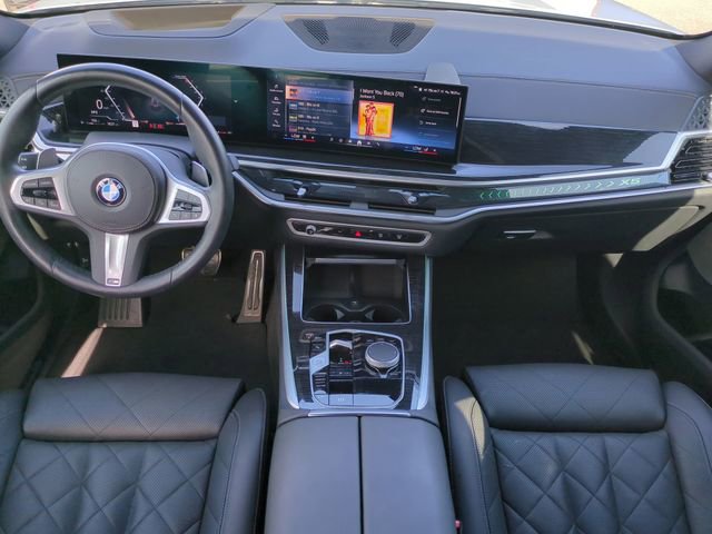 Used 2025 BMW X5 sDrive40i w/ M Sport Package image 16