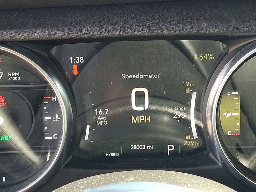 Used 2023 Jeep Wrangler Unlimited Sahara w/ Cold Weather Group AWD/4WD image 21