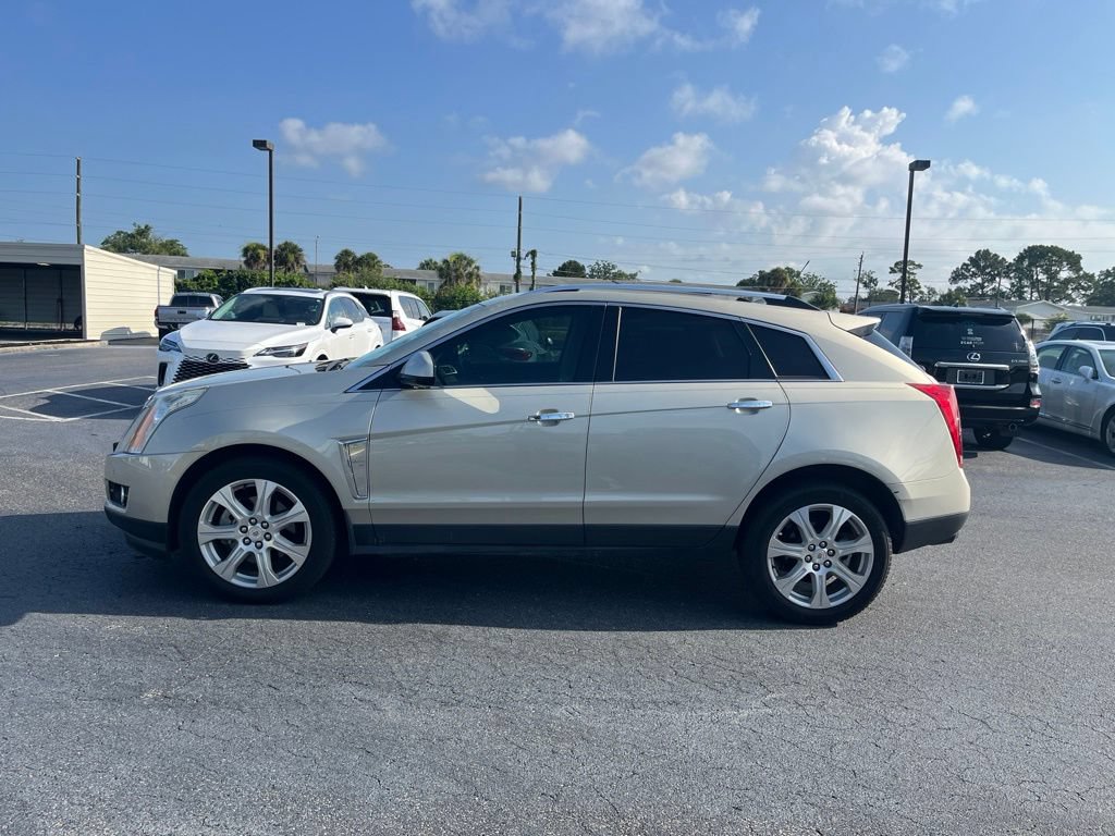 Used 2016 Cadillac SRX Premium FWD image 2