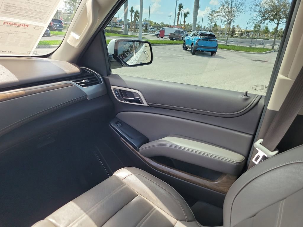 Used 2019 GMC Yukon Denali w/ Denali Ultimate Package image 18