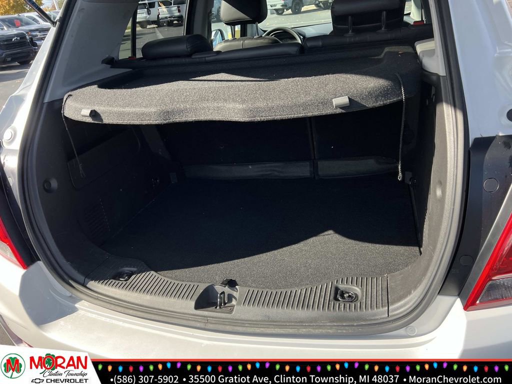 Certified 2022 Chevrolet Trax LT w/ Driver Confidence Package image 12