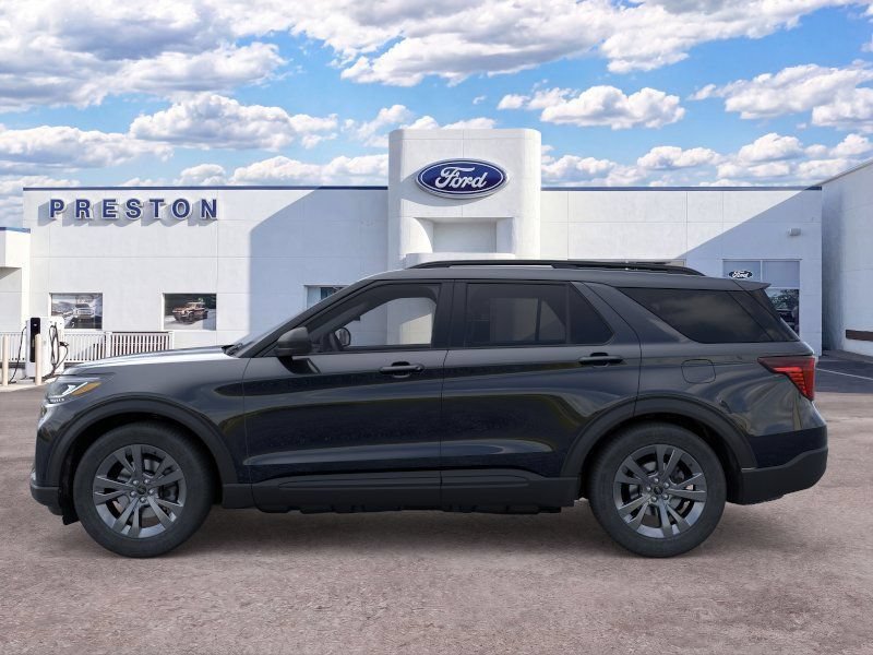 New 2026 Ford Explorer Active w/ Active Comfort Package AWD/4WD image 3