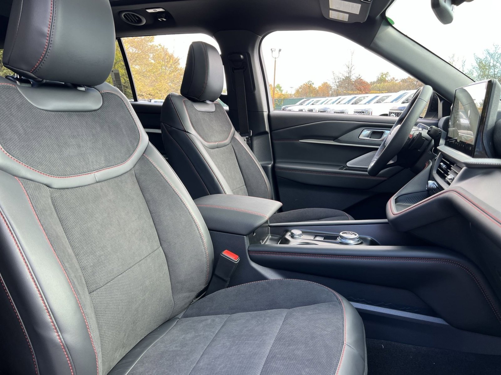 New 2026 Ford Explorer ST w/ Sun And Sound Package image 28