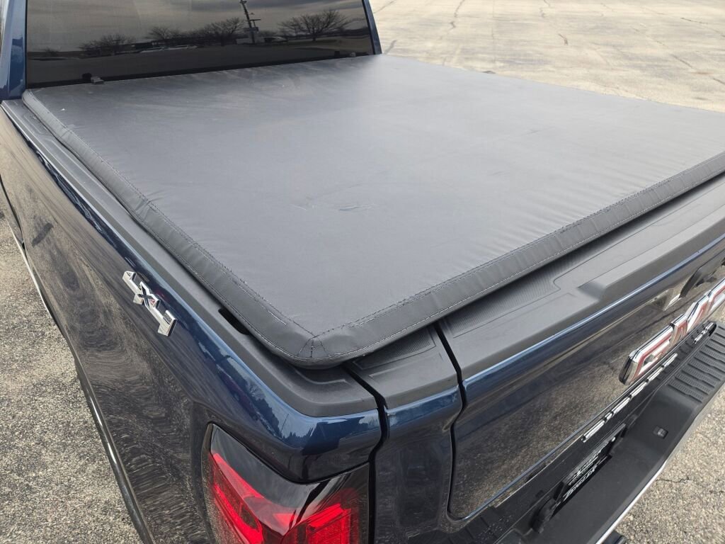 Used 2022 GMC Sierra 1500 SLT w/ SLT Convenience Package AWD/4WD image 17