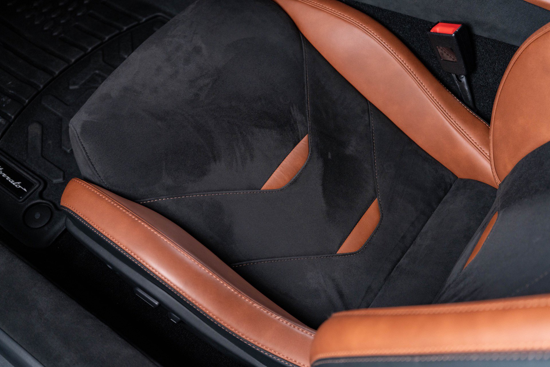 Used 2024 Lamborghini Huracan Sterrato AWD/4WD image 68