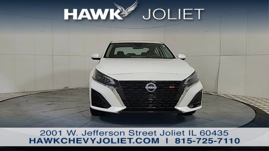 Used 2025 Nissan Altima 2.5 SL AWD/4WD image 3