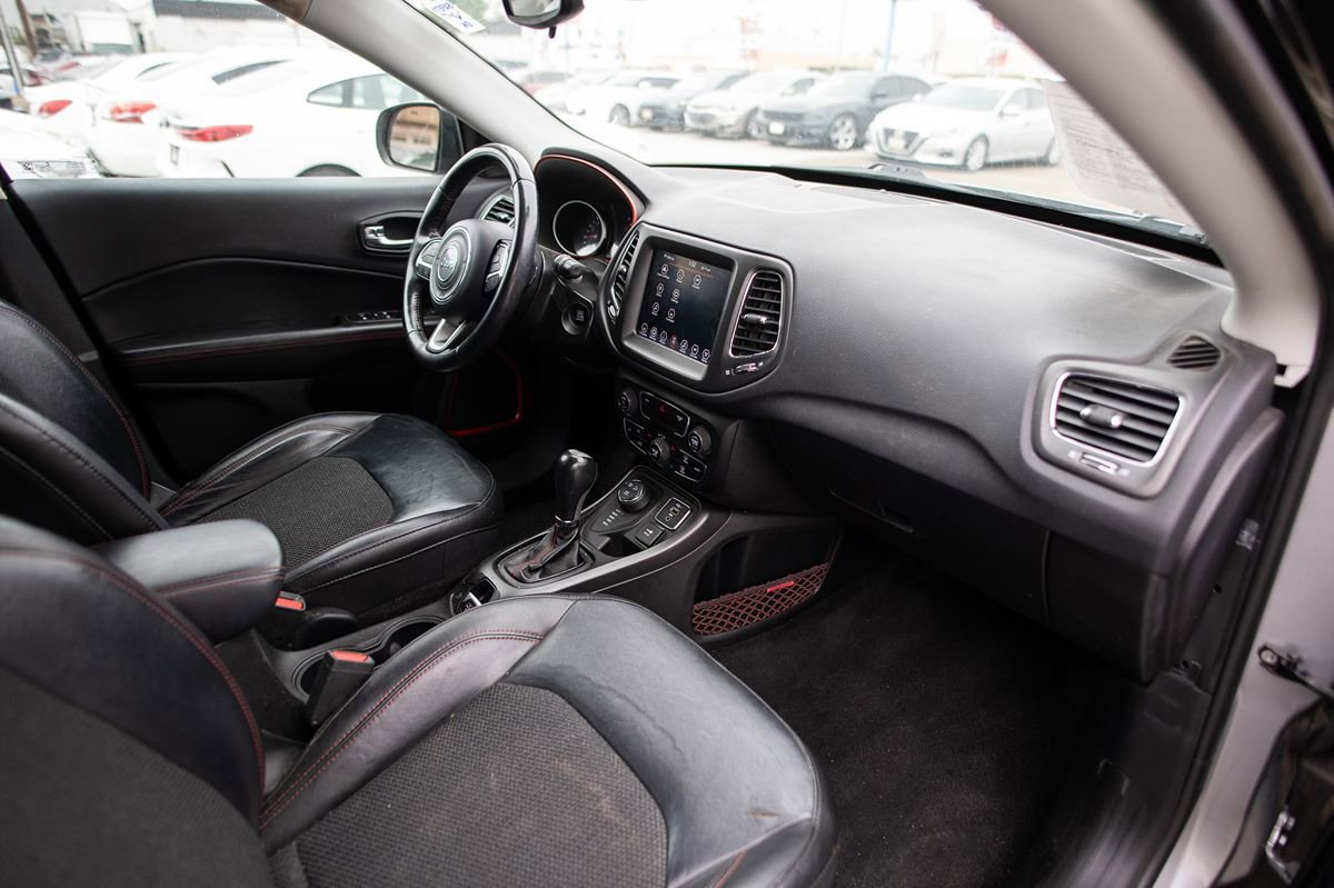 Used 2019 Jeep Compass Trailhawk image 13