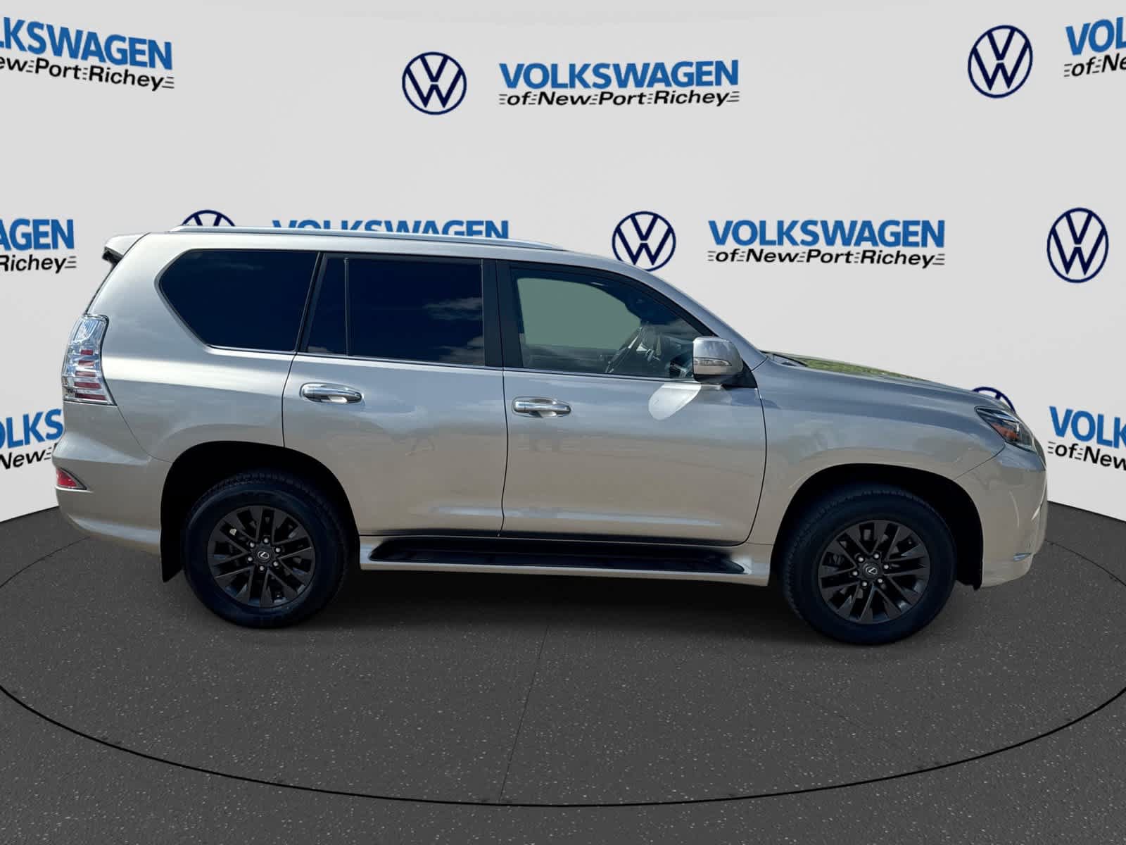 Used 2023 Lexus GX 460 Premium w/ Premium Package AWD/4WD image 15