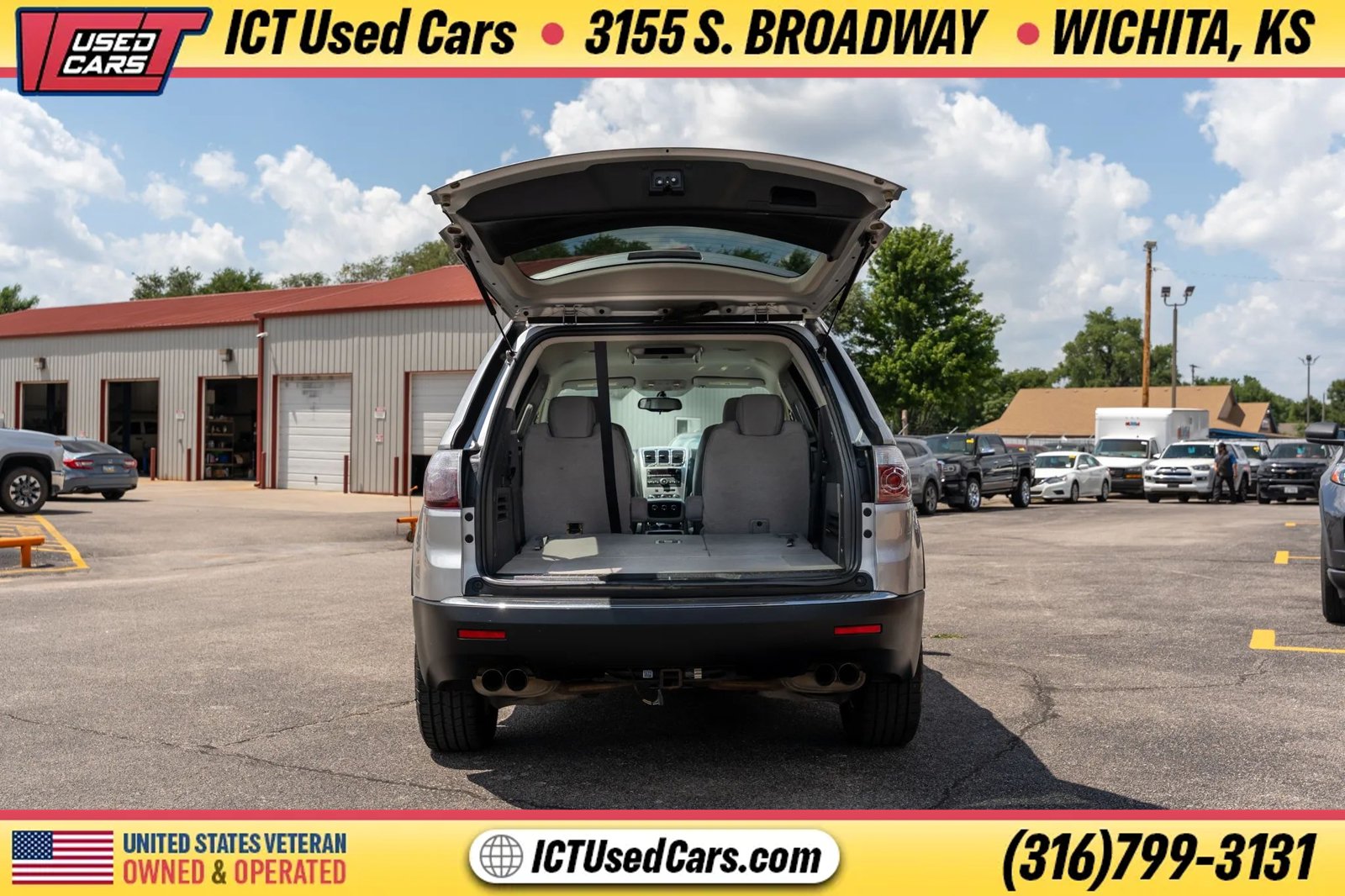 Used 2009 GMC Acadia SLE w/ Preferred Package FWD image 5