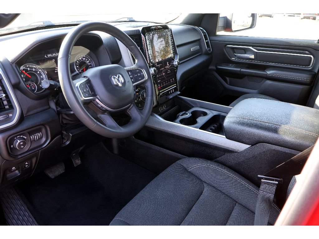 Used 2025 RAM 1500 Big Horn AWD/4WD image 3