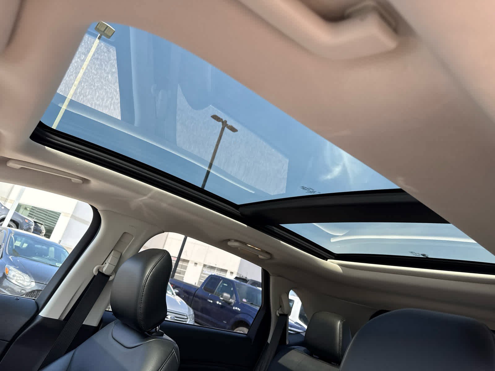 Used 2015 Ford Edge SEL w/ Equipment Group 201A AWD/4WD image 14