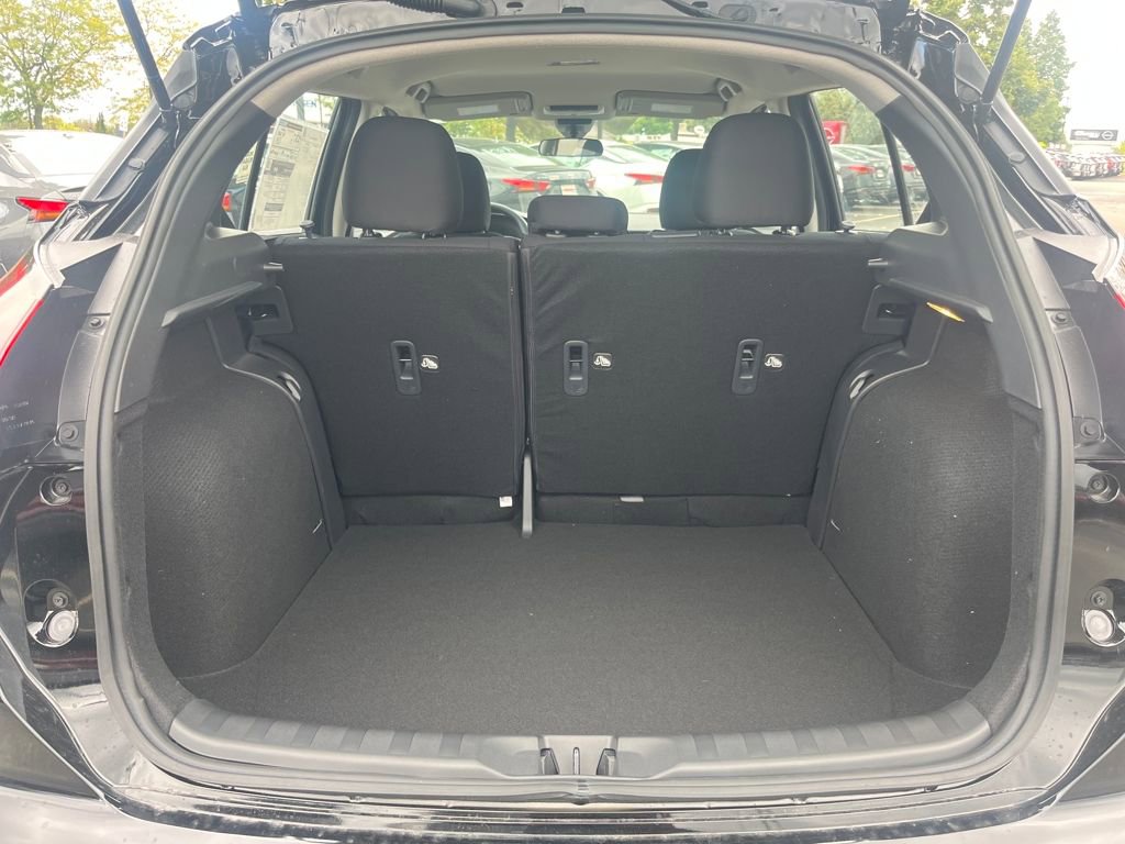 New 2025 Nissan Kicks Play S image 30