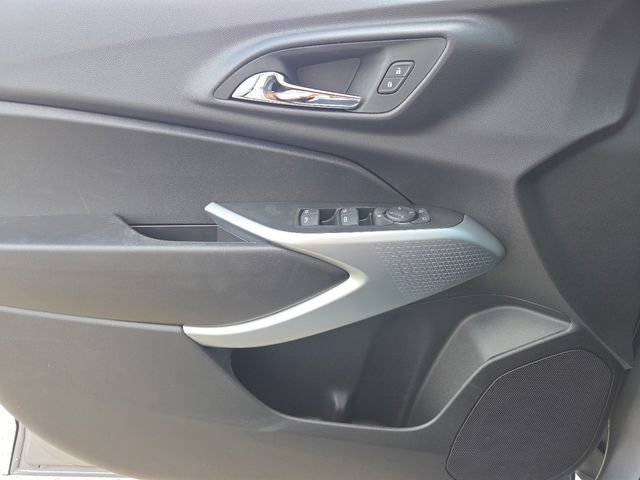 New 2026 Chevrolet Trax RS w/ Driver Confidence Package FWD image 30
