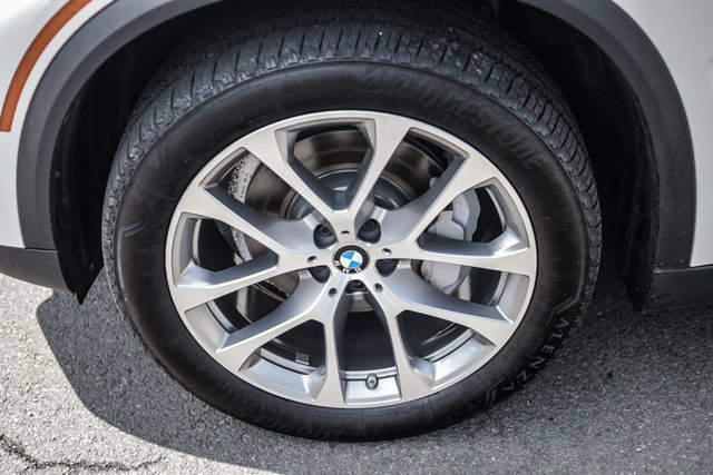 Used 2022 BMW X5 xDrive40i AWD/4WD image 12