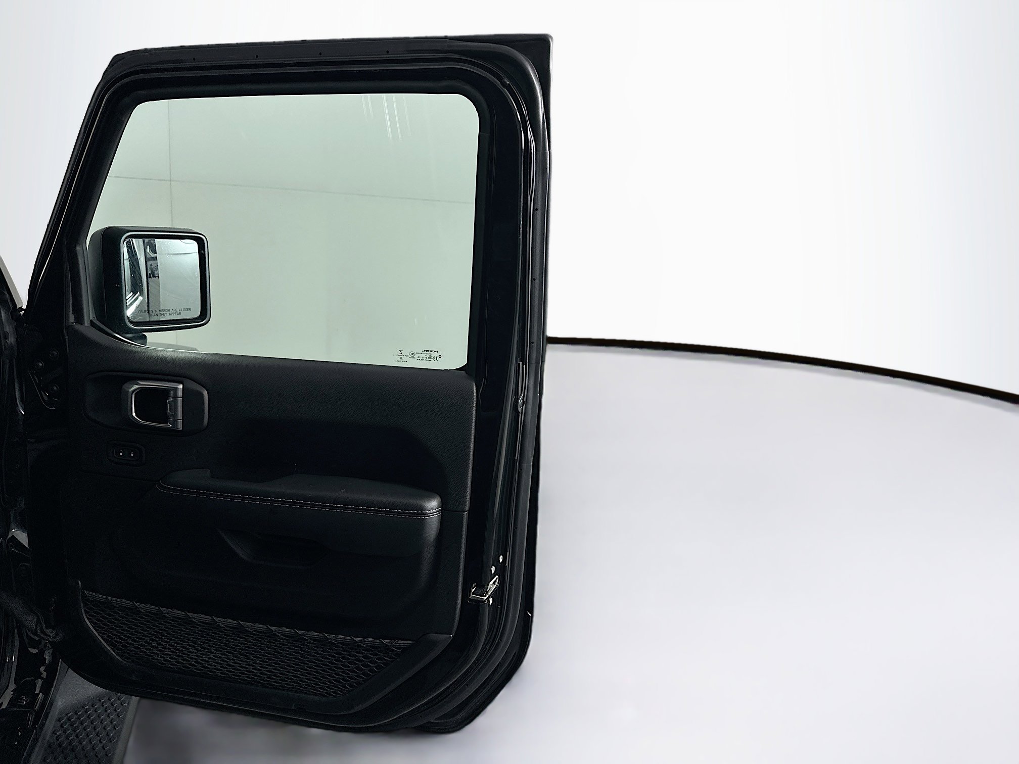 Used 2023 Jeep Wrangler Sahara w/ Cold Weather Group image 33