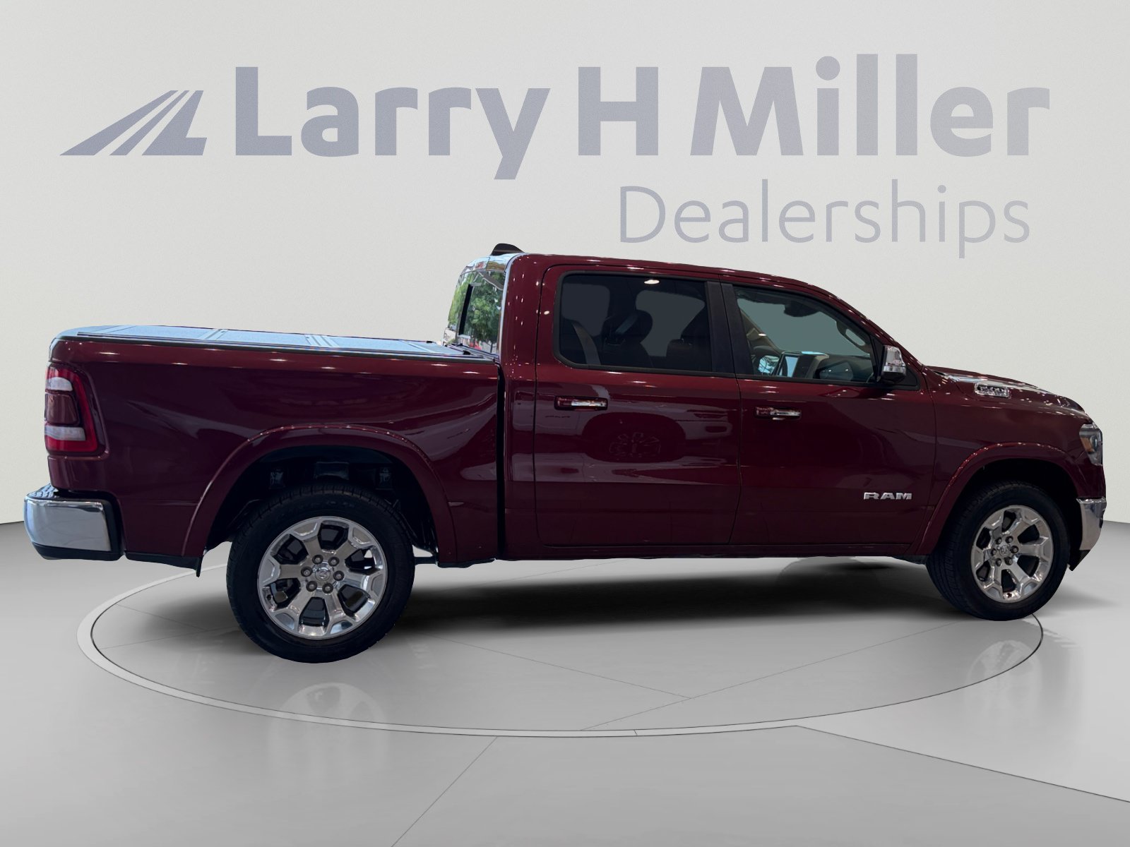 Used 2021 RAM 1500 Laramie AWD/4WD image 6