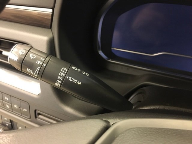 Used 2022 Chevrolet Tahoe LT w/ Luxury Package image 35