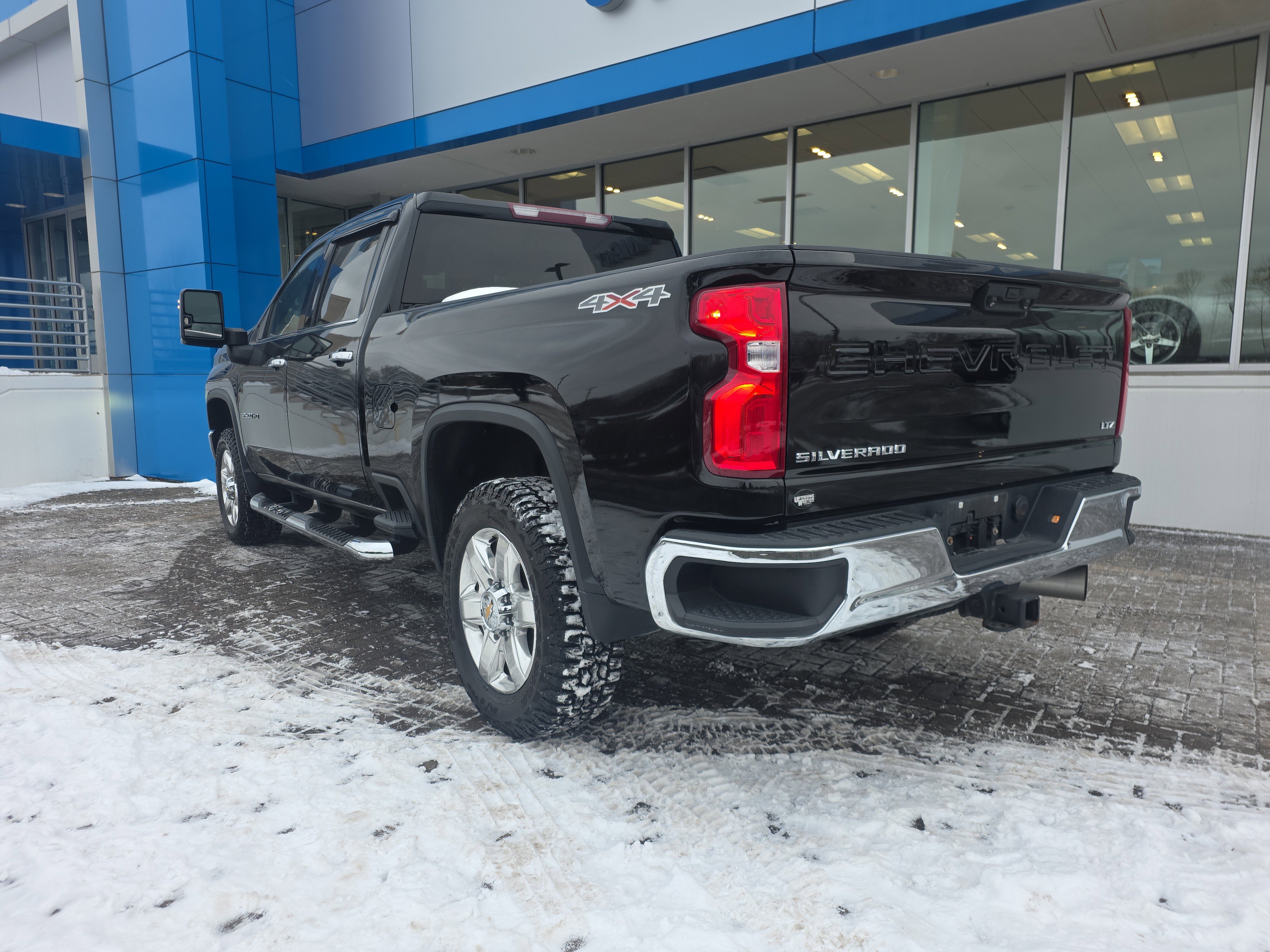 Used 2022 Chevrolet Silverado 2500 LTZ w/ Snow Plow Prep/Camper Package image 3