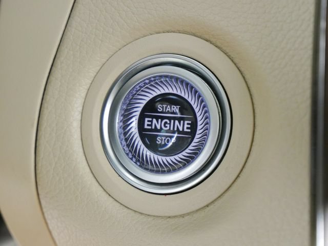 Used 2022 Mercedes-Benz GLC 300 4MATIC image 27