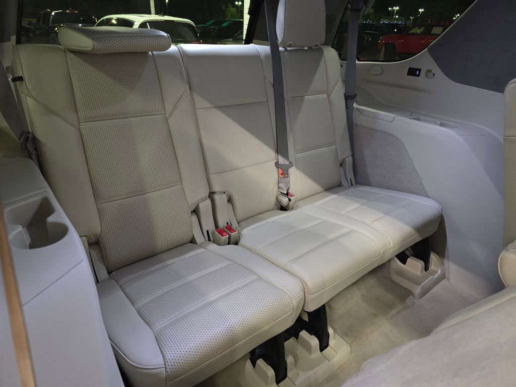Used 2023 Cadillac Escalade Sport Platinum AWD/4WD image 40