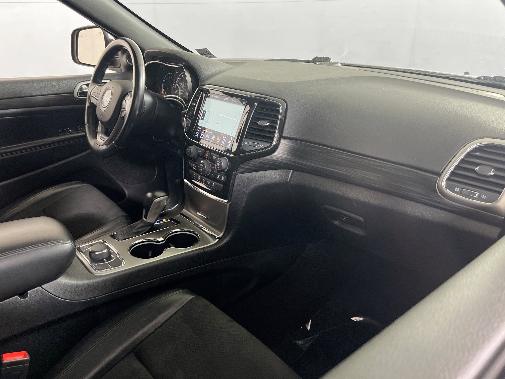 Used 2022 Jeep Grand Cherokee Laredo X image 29