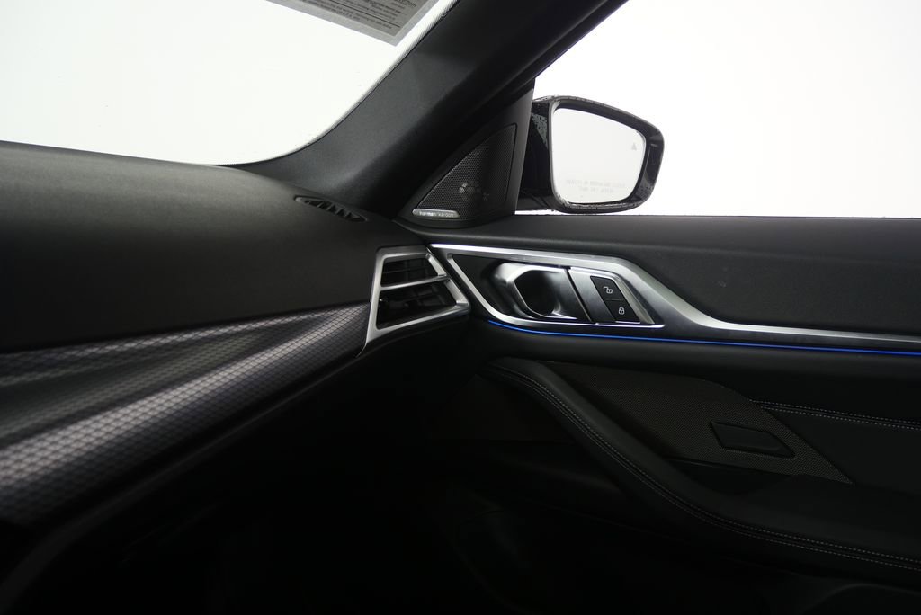 Certified 2025 BMW M440i image 25