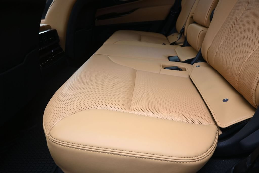 New 2026 Lexus LX 700h Luxury w/ Appearance Package AWD/4WD image 16