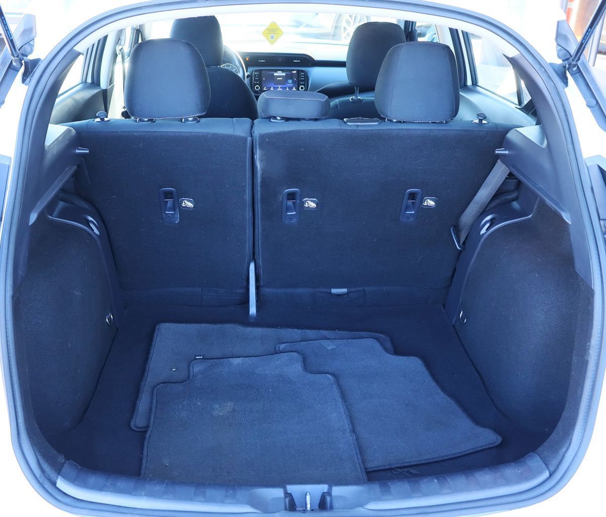 Used 2021 Nissan Kicks SV FWD image 23