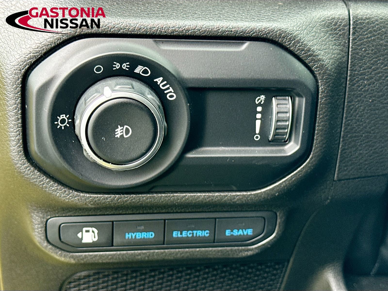 Used 2023 Jeep Wrangler Sahara 4xe w/ Cold Weather Group image 13