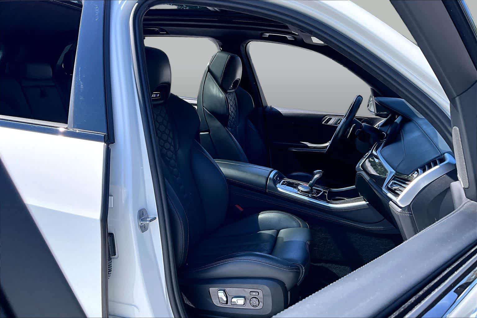 Used 2022 BMW X5 M w/ Executive Package AWD/4WD image 9
